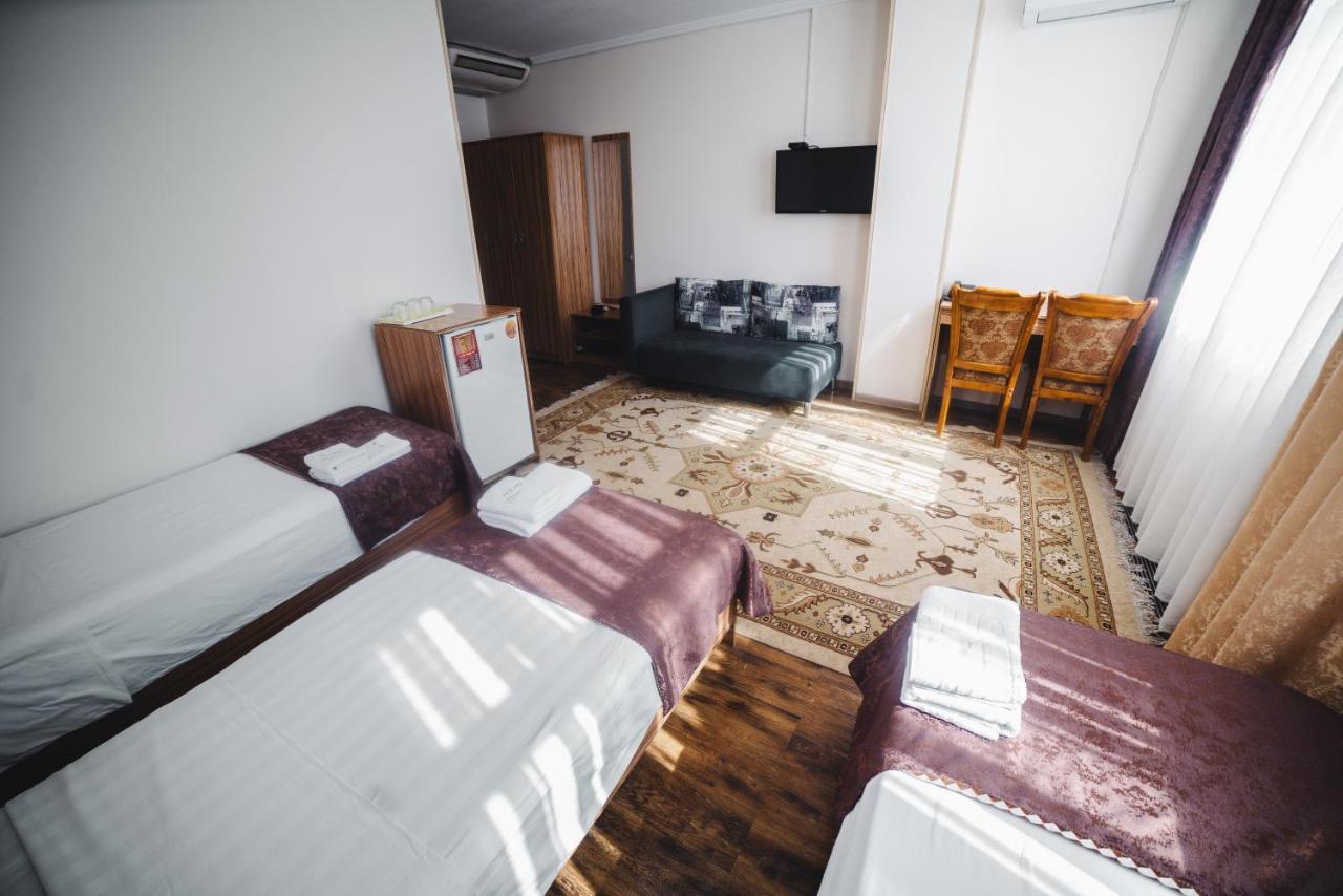 Sunrise Osh Hotel Buitenkant foto